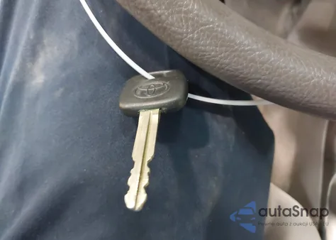 2005 Toyota Camry Le from USA, damaged, VIN 4T1BE32K95U042074